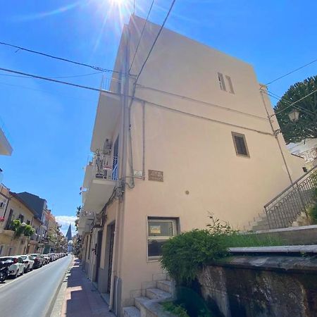 Casa Martina Apartment Giardini Naxos Ngoại thất bức ảnh
