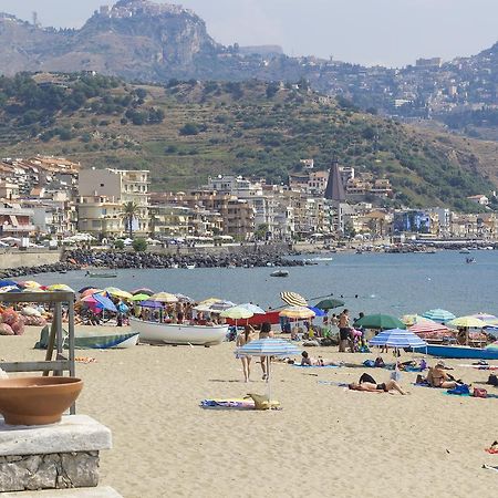 Casa Martina Apartment Giardini Naxos Ngoại thất bức ảnh