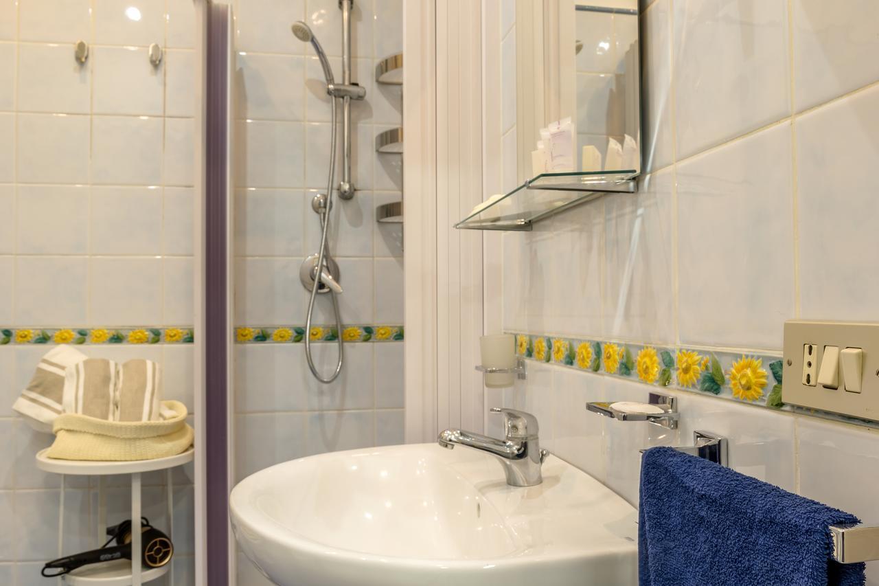 Casa Martina Apartment Giardini Naxos Phòng bức ảnh